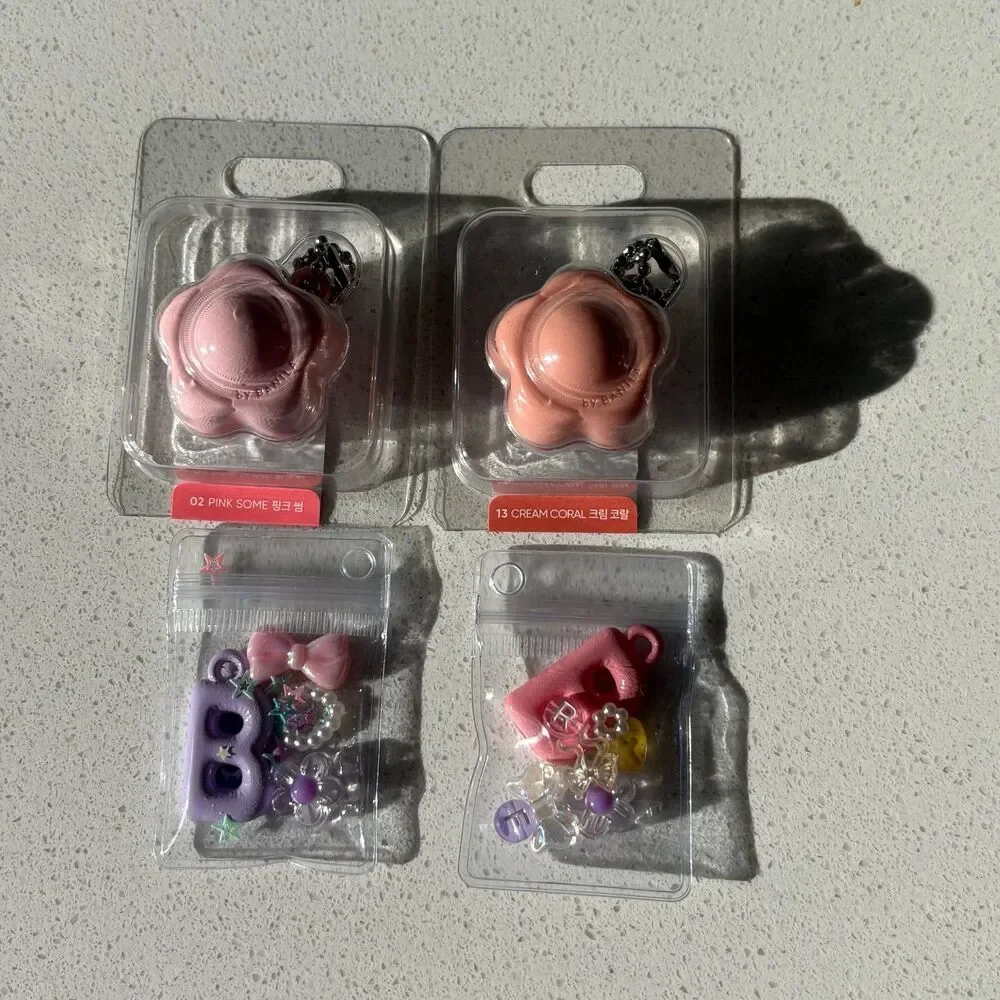Banila Co. Blush & Cheek Mini - Keychains - Pink Some & Cream Coral